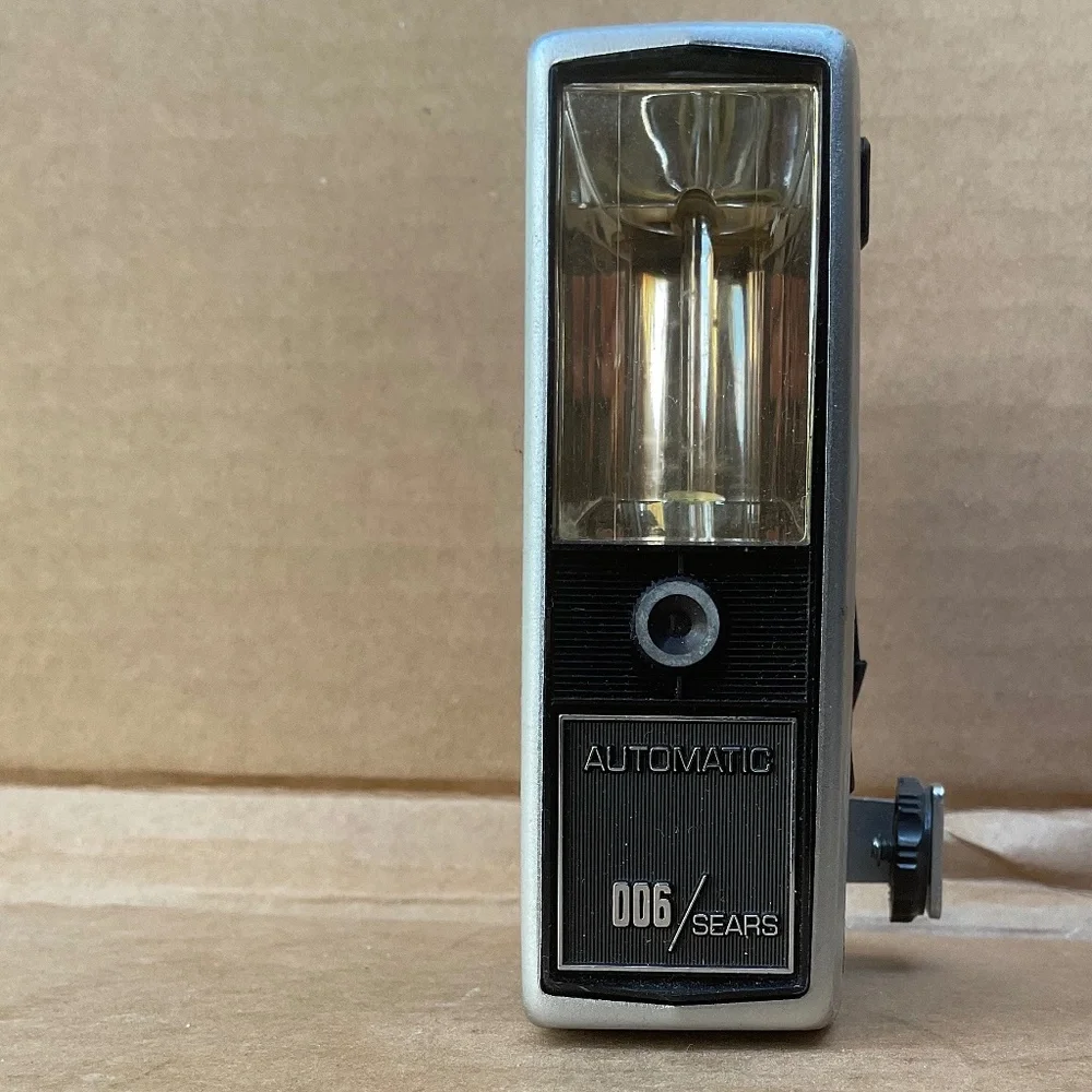 Vintage ✨🎥 SEARS AUTO 006 FLASH